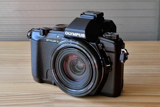 OLYMPUS　オリンパス　STYLUS 1S　コンパクトデジタルカメラ