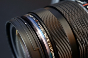OLYMPUSの大三元レンズでグラドルを撮る！『M.ZUIKO DIGITAL ED 12-40mm F2.8 PRO』