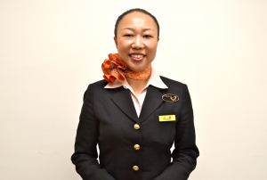 東海道新幹線の“鉄道客室乗務員”に学ぶ「接客5原則」