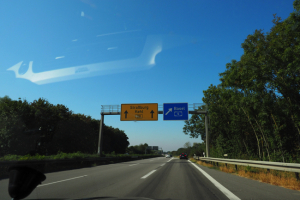 アウトバーンは、フランス、スイスなど周辺国の高速道路とも連絡されている
