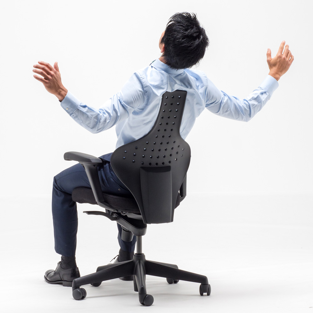 腰痛でお悩みの方にもおすすめ 座るだけで仕事力も集中力もアップする最新チェア Dime アットダイム