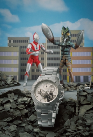 富士『ウルトラマンシリーズ 誕生40周年記念 ゲルマニウム腕時計』