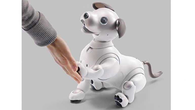 ソニーの犬型ロボット Aibo 発売から約半年で生産出荷累計２万台を達成 Dime アットダイム