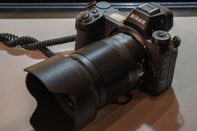 重さたったの585g 話題のニコン初フルサイズミラーレスカメラ Z7 でパシャッと試写してみた Dime アットダイム