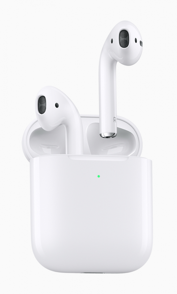 声によるsiri呼び出しに対応 Qiワイヤレス充電ケースが付属した新型 Airpods はかなりお買い得 Dime アットダイム