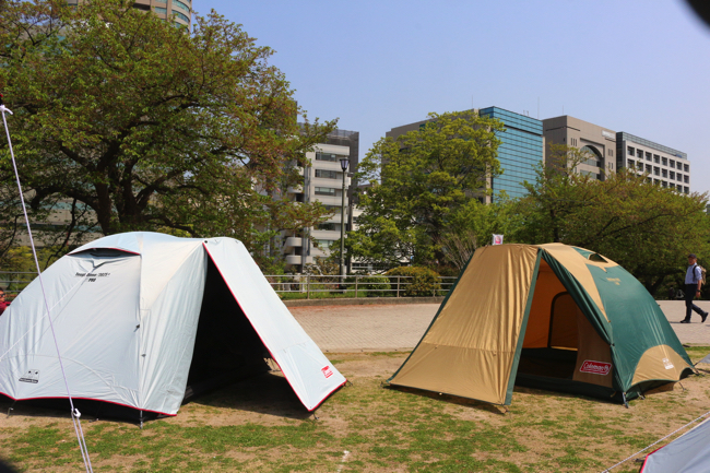 灼熱の夏キャンプ どう耐える 温度の上昇を抑えるテントやタープの選び方 Dime アットダイム