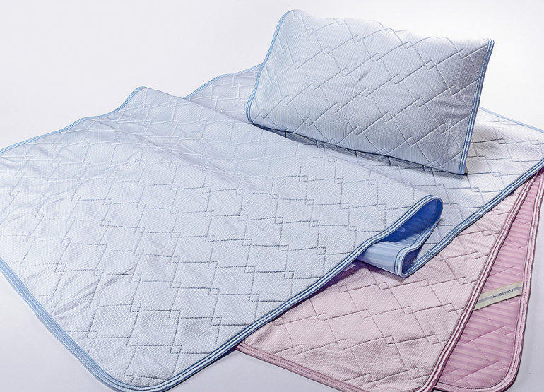 心地よいひんやり感で入眠をサポートする西川の冷感寝具 Cool Touch から抱き枕が登場 Dime アットダイム