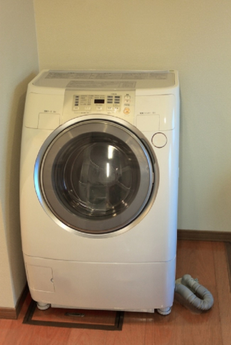 いらなくなった洗濯機はどう処分すればいい？回収方法やリサイクル料金の相場まとめ｜@DIME アットダイム