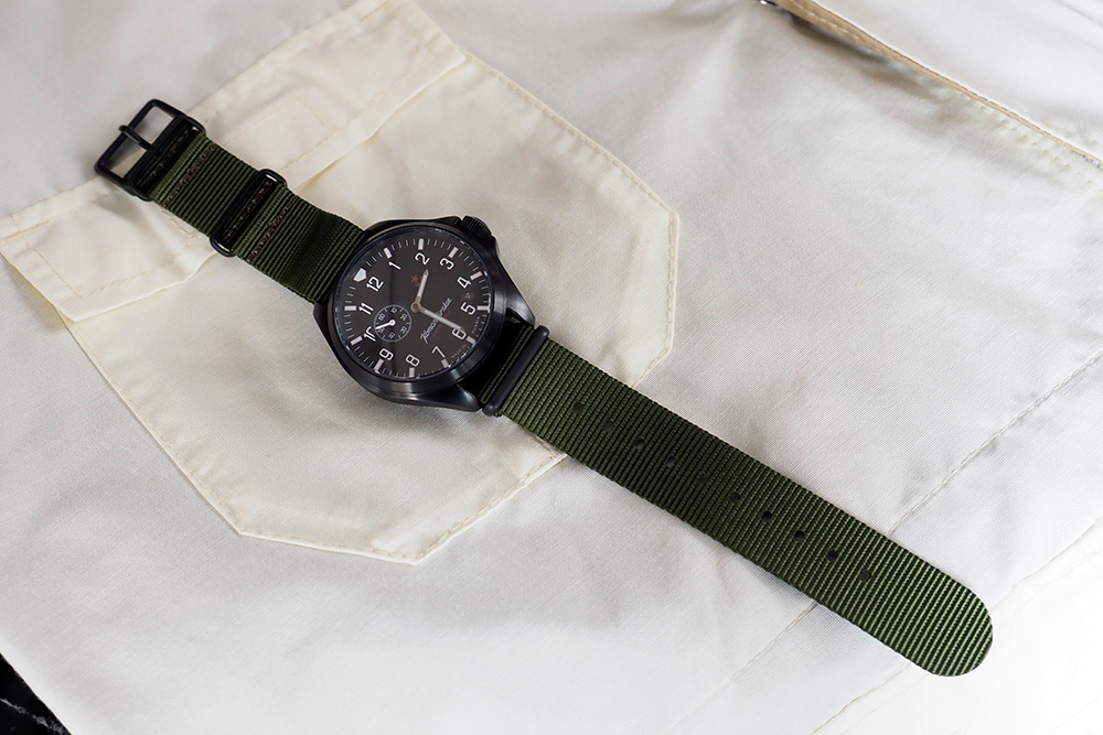 メーカー直送】 新品ミリタリー NATOバンド 腕時計 緑 カジュアル アウトドア