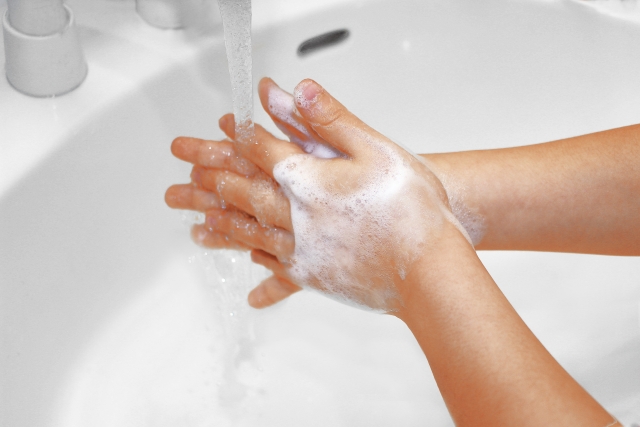 手洗い後濡れたままではダメ 医師が教える新型コロナウィルスに負けない手の正しい洗い方 Dime アットダイム