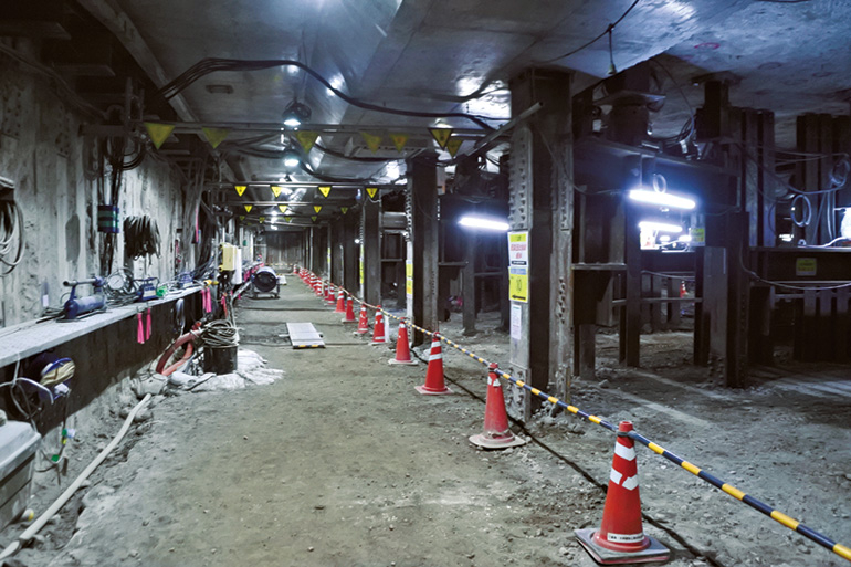 東京メトロ・虎ノ門ヒルズ駅