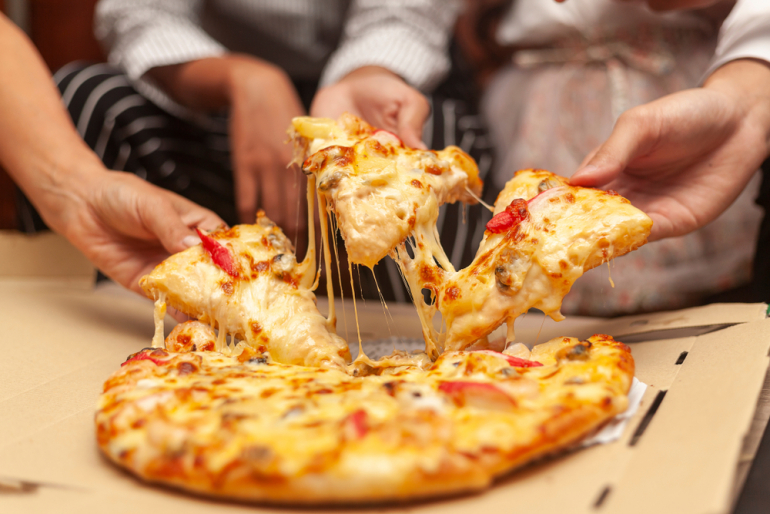 宅配ピザのおすすめメニュー12選 ピザーラ ナポリの窯 ドミノ ピザハットの人気商品を全部見せ Dime アットダイム