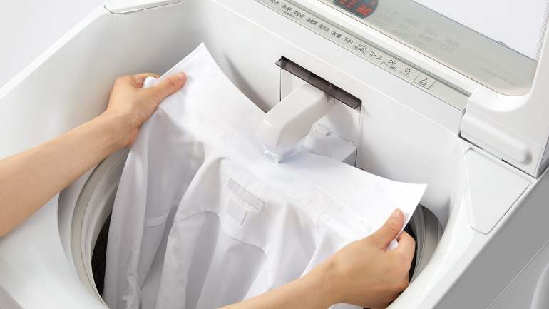 襟や袖のしつこい部分汚れを簡単に落とす超音波洗浄機能を搭載したアクアの全自動洗濯機 Pretteシリーズ Dime アットダイム
