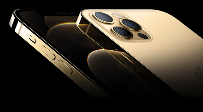 シックな「iPhone 12 Pro」と華やかな「iPhone 12」、カラーで