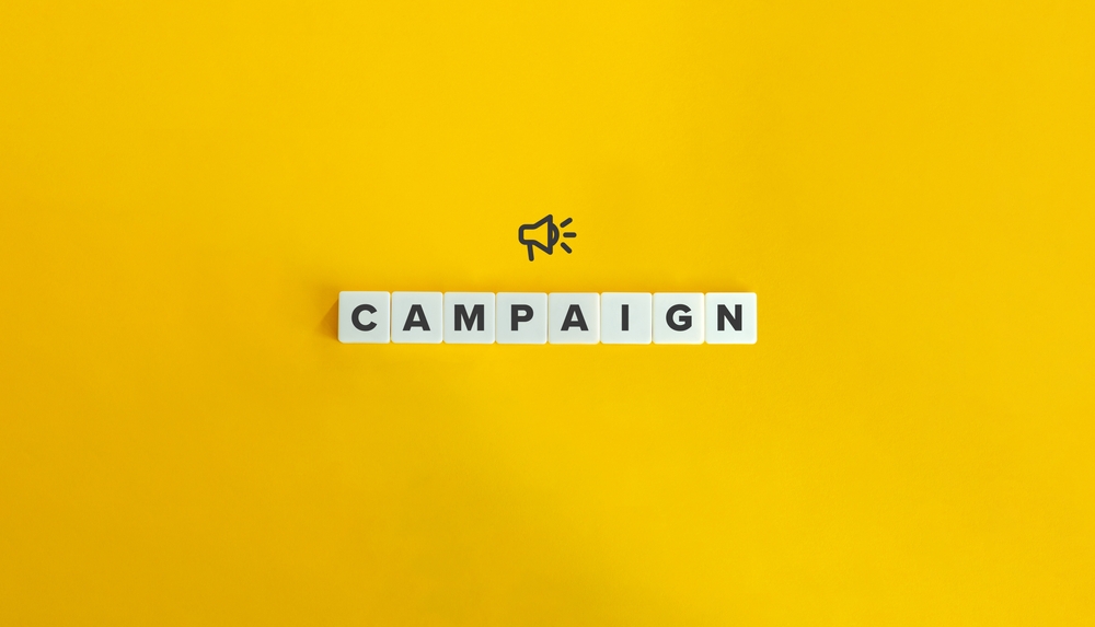 キャンペーンの文字とメガホンのイラスト