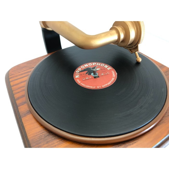 明治43年に作られた国産蓄音機第1号を再現 スマホスピーカーとしても楽しめる日本コロムビアのインテリア蓄音器 Dime アットダイム