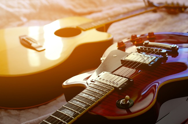 初心者におすすめのモデルは アコースティックギターとエレキギターの代表的な種類と特徴 Dime アットダイム