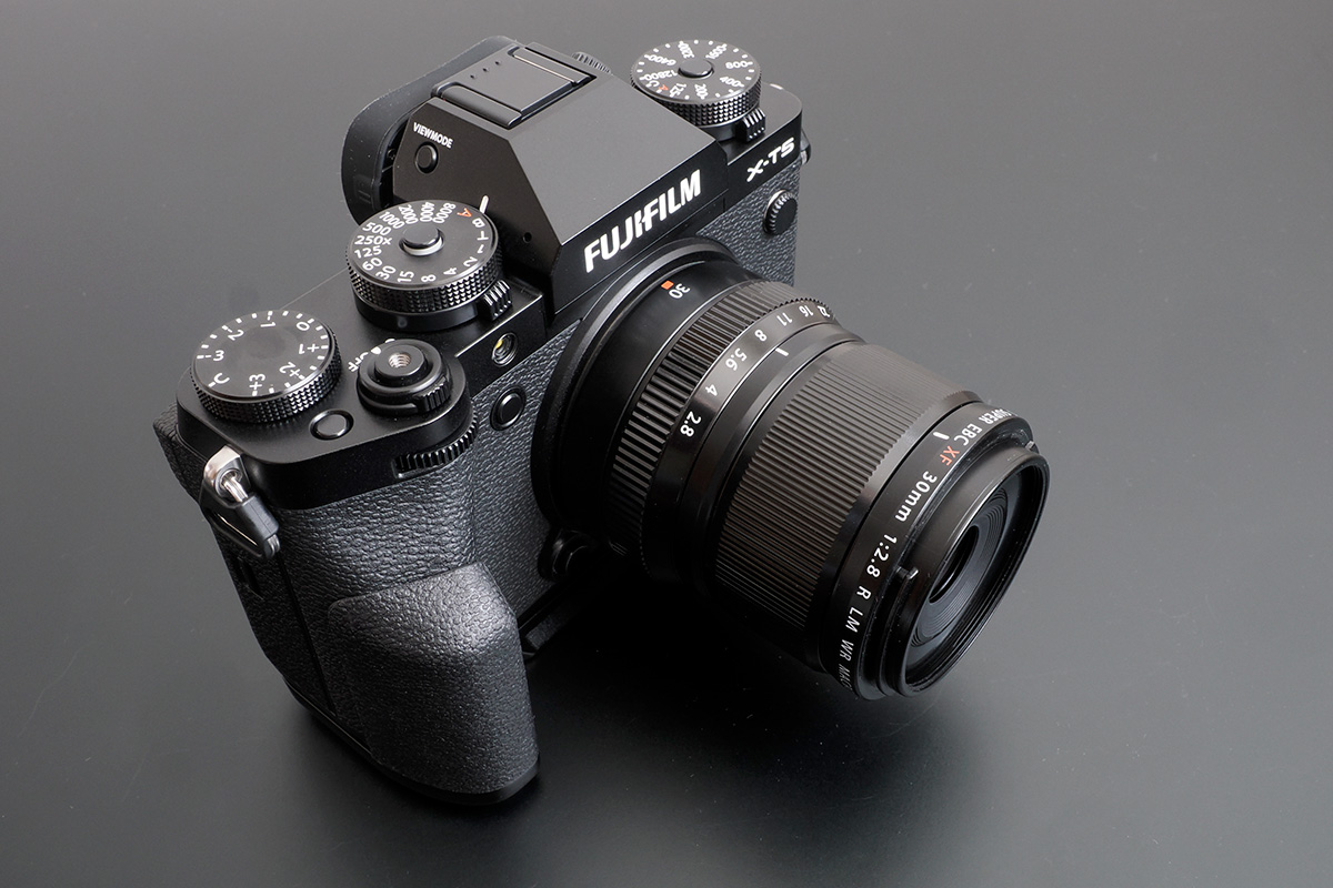 クリアランス通販 FUJIFILM X-T5用ハンドグリップ MHG-XT5 - カメラ