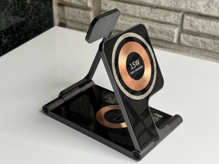 Recommended for minimum! 3 reasons why you should use the Tio Charging Stand wireless charger |  @DIME