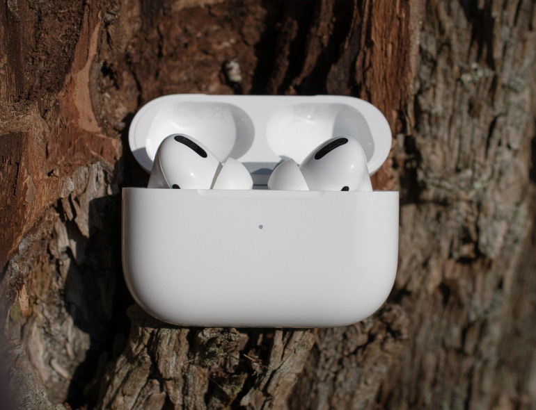 意外と知らない「AirPods」の便利な使い方を解説！第2世代、第3世代、AirPods Proの使える機能とは？