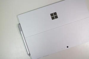 Surface pro 4の背面。