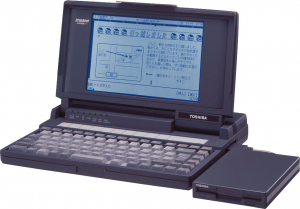 東芝『DynaBook J-3100SS』