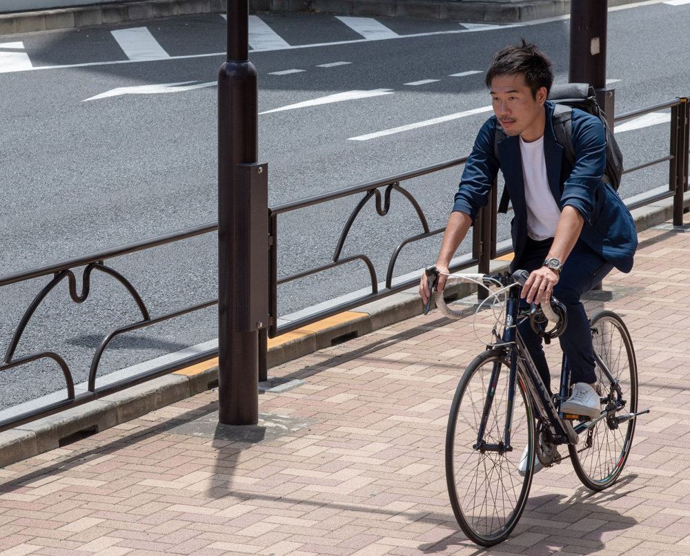 コレクション スラックス 自転車 おすすめ