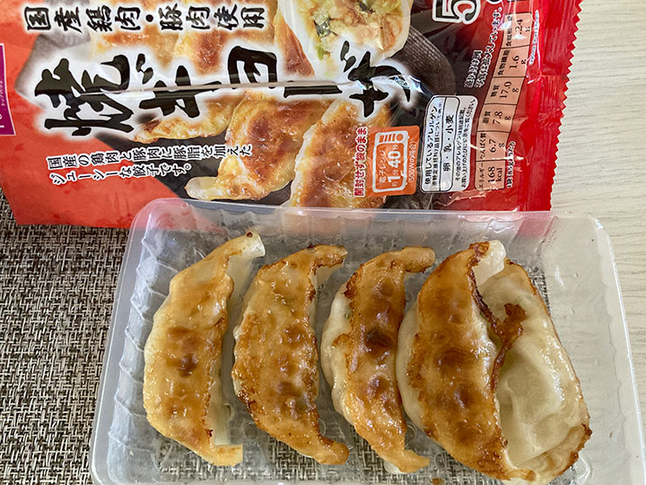 コンビニ冷凍餃子32