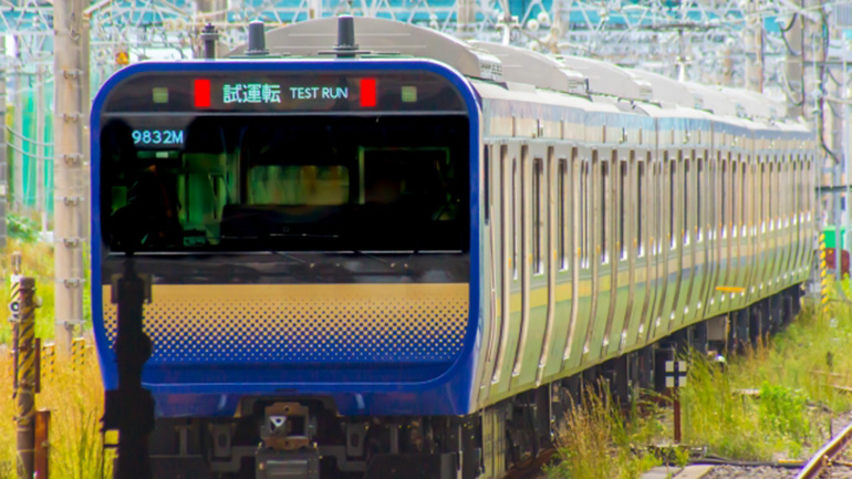 試運転の電車