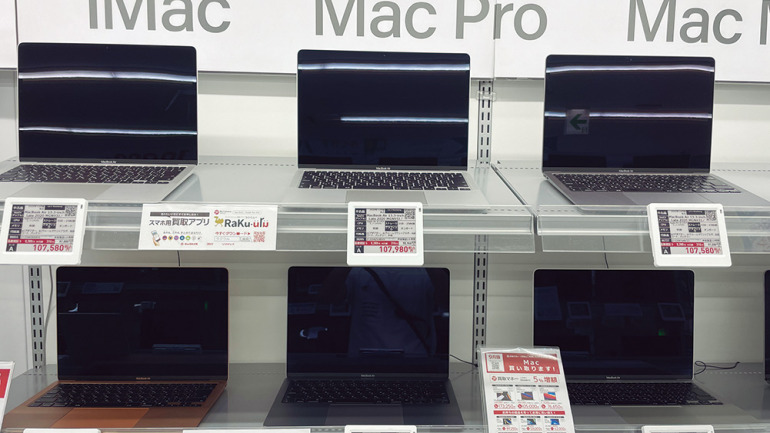 MacBook pro クリエイター仕様入荷 遅し