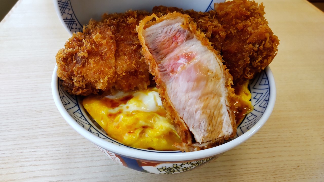 SNSで話題沸騰の「とじないかつ丼」に込められた想い｜@DIME アットダイム