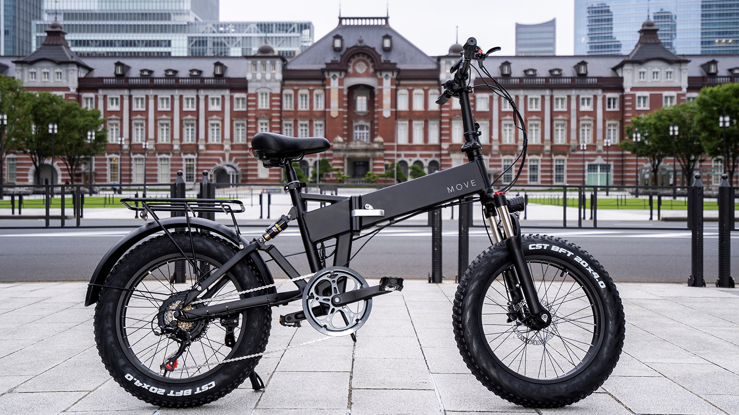 350Wのモーターでパワー十分！日本発のe-BikeブランドMOVEの折りたたみ電動アシスト自転車「XS」｜@DIME アットダイム