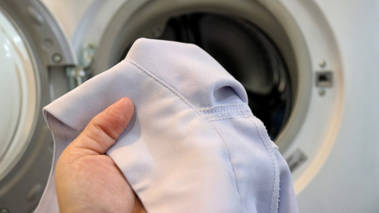 ワイシャツを着ていると気になる襟や袖の汚れに適した洗剤の ...