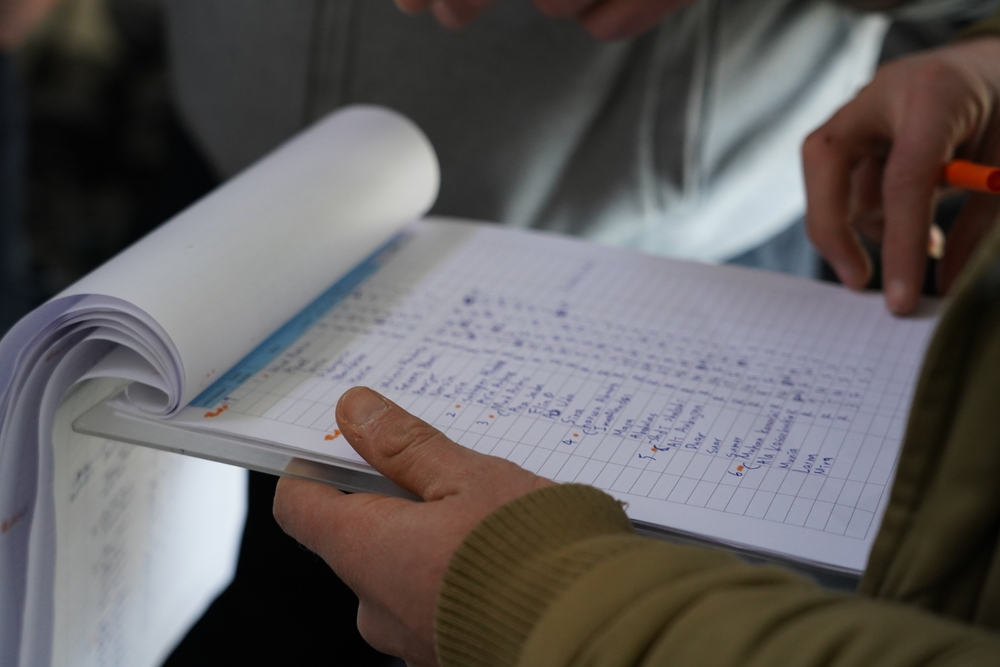 「敬称略」とは？ビジネスシーンにおける正しい書き方と使用する際の注意点 ｜@DIME アットダイム