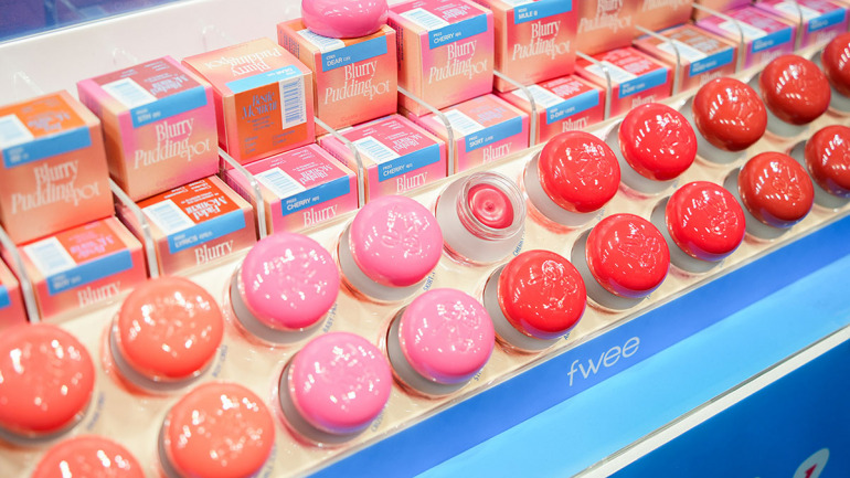 ロフトの取り扱い数は2020年の10倍！韓国コスメが今なお人気の理由