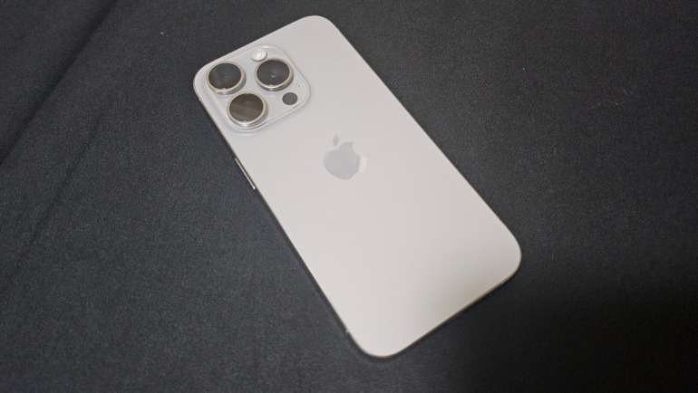 iPhoneの画面割れやバッテリーの交換にはどれくらい費用がかかる