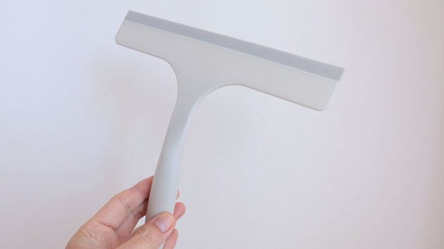 年末大掃除の必需品！110円で買えるダイソーの窓拭きグッズ【100均】｜@DIME アットダイム