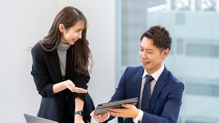 話し合うイメージ