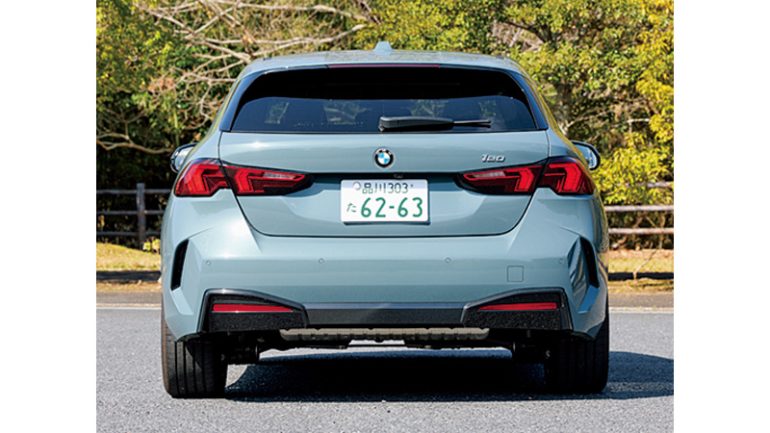 BMW『120』