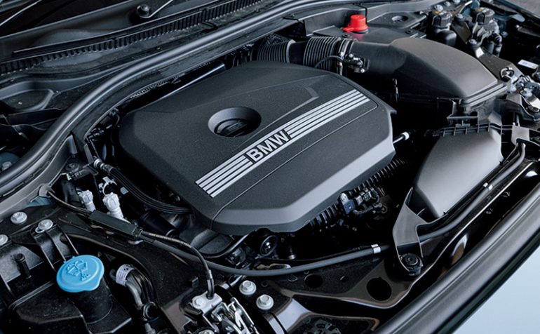 BMW『120』