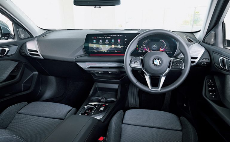 BMW『120』