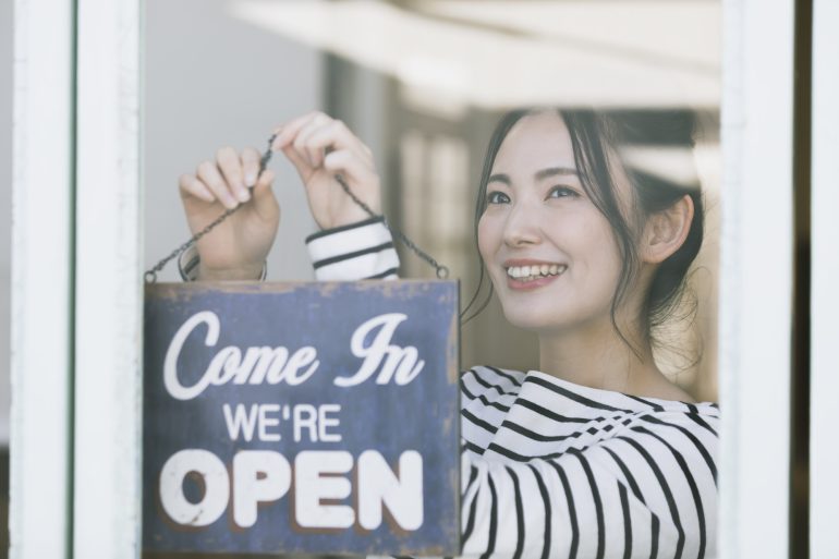 カフェを開店する