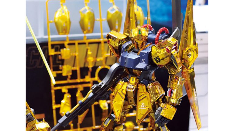 BANDAI SPIRITS『MG 1/100 ガンダムベース限定百式 Ver.2.0［メカニカルコアメッキ］』