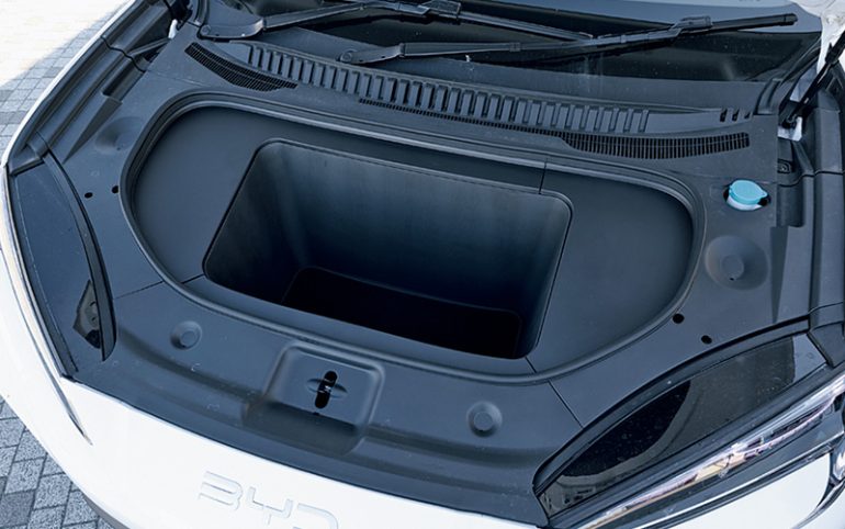 BYD『シーライオン7』
