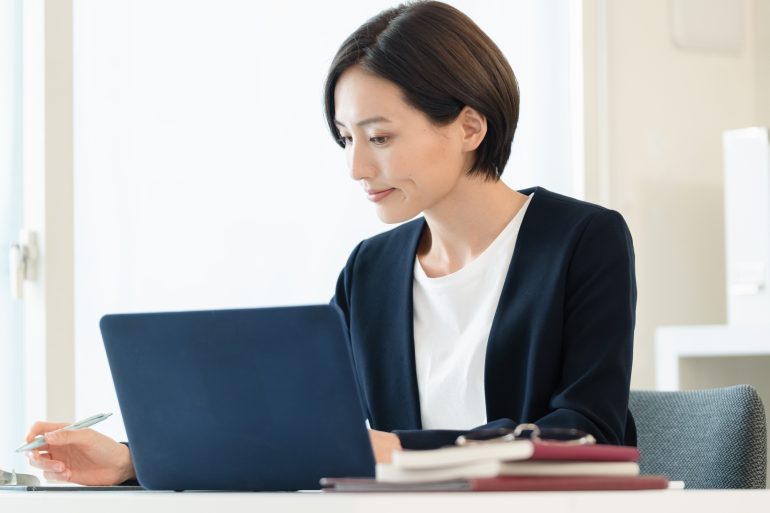 若いビジネスパーソン