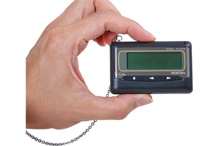 NTTドコモ『R-FDHB型ポケットベル』