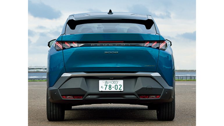 プジョー『3008』