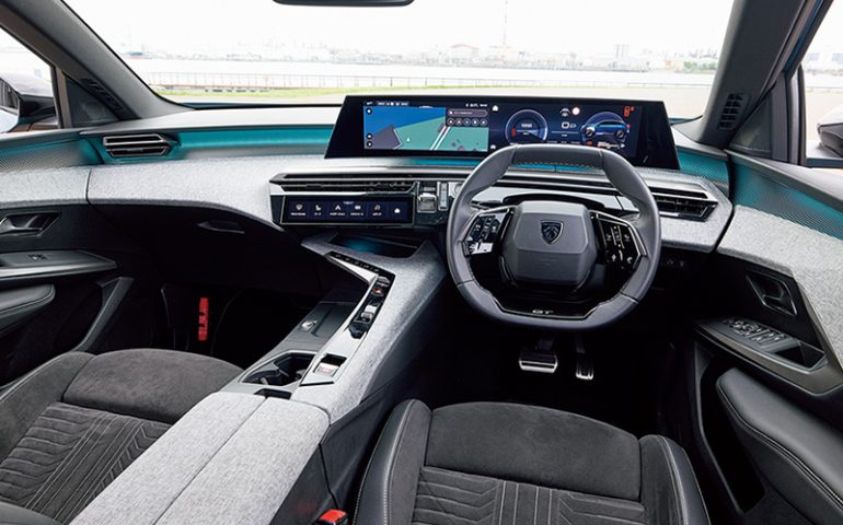 プジョー『3008』