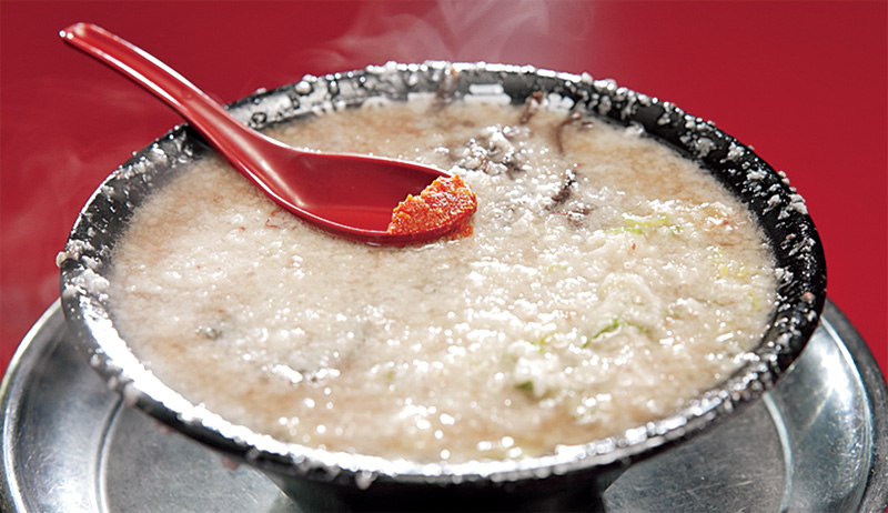 火の国文龍『こってり背脂入りラーメン』