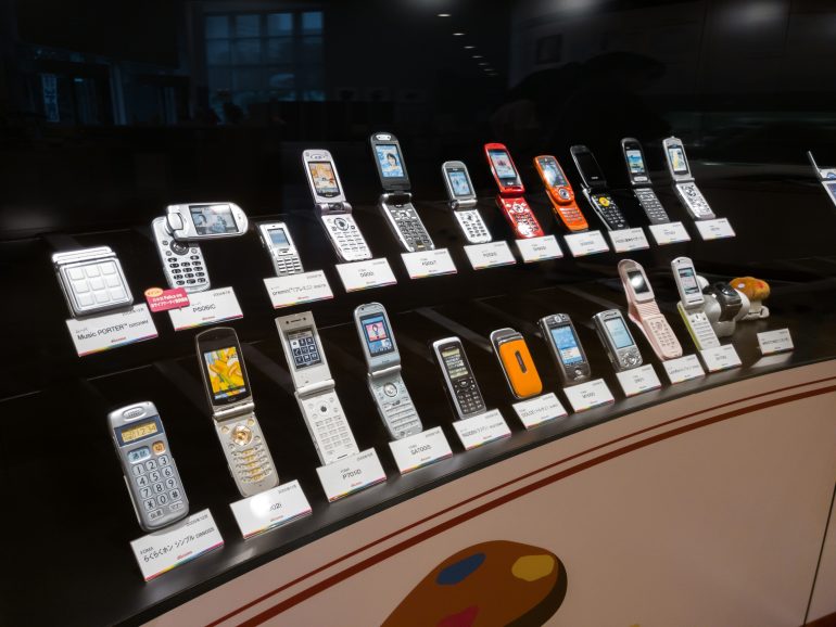 さらば、FOMA！2000年代を盛り上げたガラケーの歴史をプレイバック